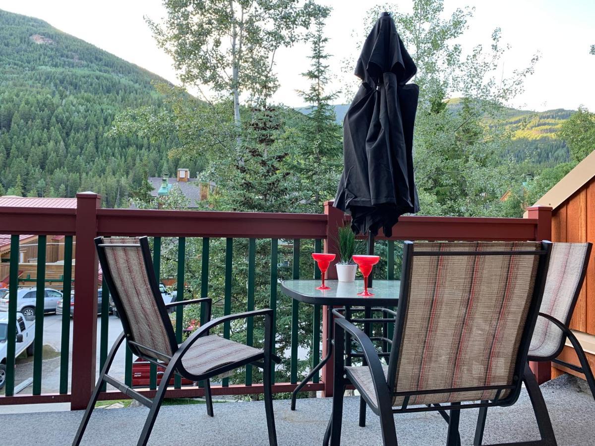 Apartment Mountain - Horsethief With Fairmont Creek