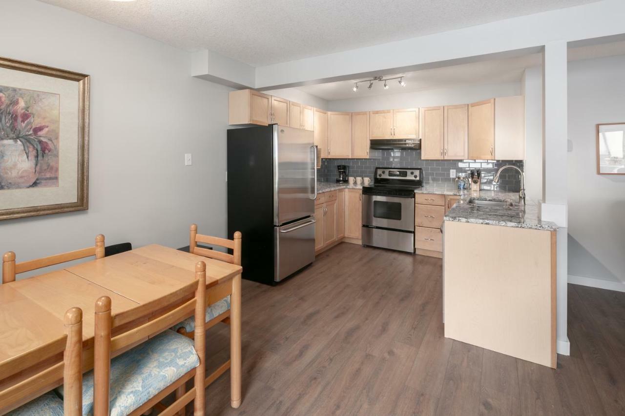 Apartment Mountain - Horsethief With Fairmont Creek